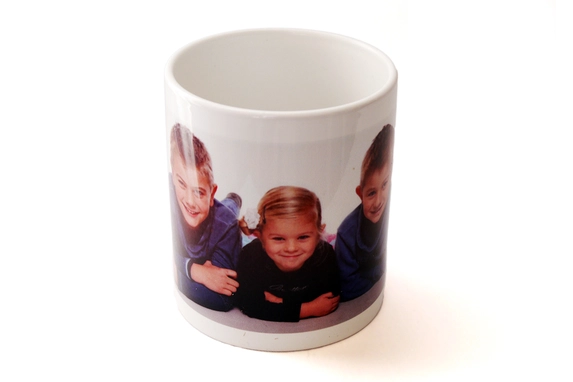 Leuk, een kinderfoto op een mok geprint.